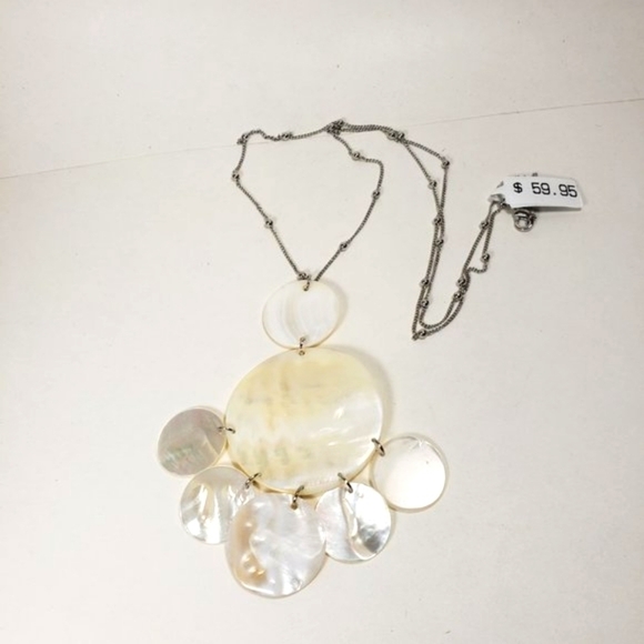 Women's 34" Polished Silver-tone Beaded Necklace & Drop Circle Seashell Pendant - Picture 4 of 8